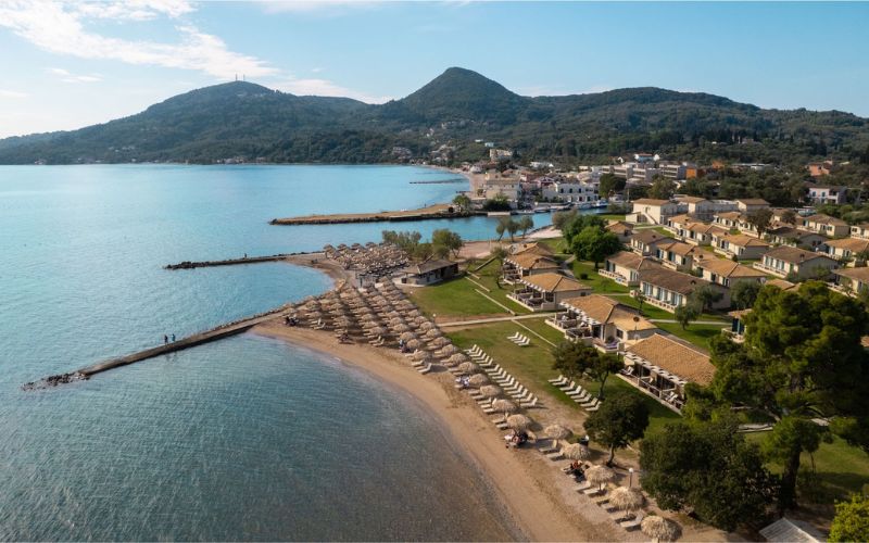 HOTEL CANVAS BY MITSIS MESSONGHI